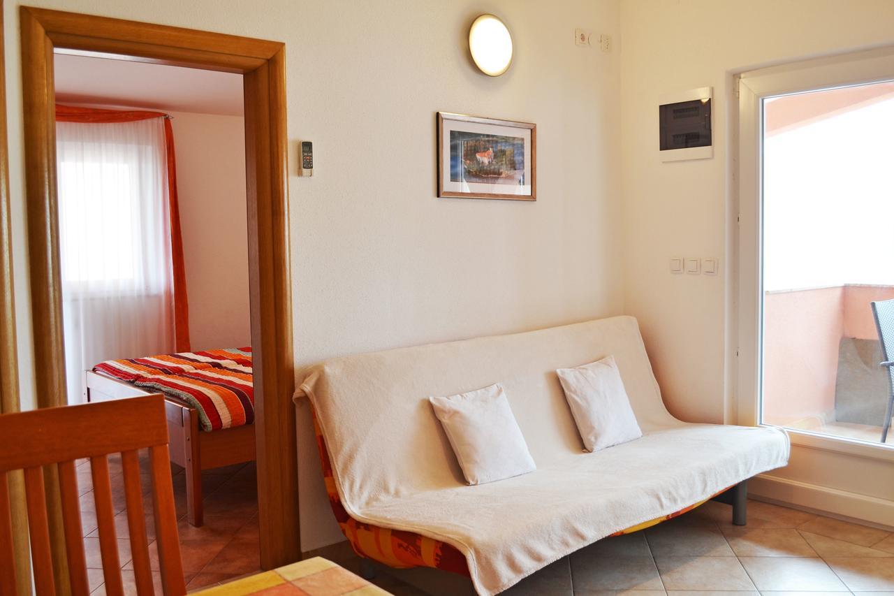 Apartments Milka Vodice Exterior foto